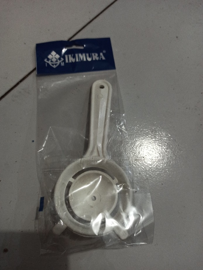 Pemisah Kuning Telur / Egg Separator