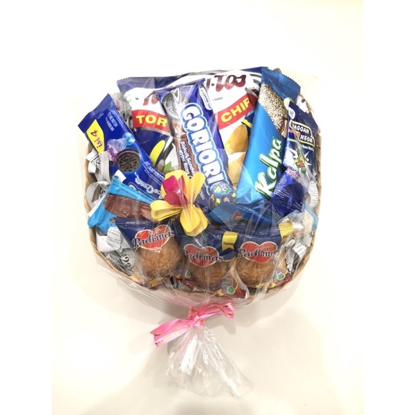 

Besek Snack Bucket/ Parcel Snack Bucket For Graduation