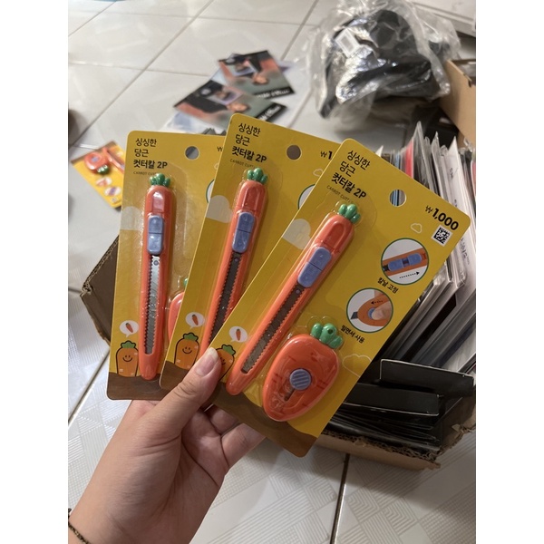 

[READY STOCK] daiso carrot cutter