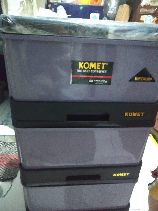 Laci Pakaian / Serbaguna M-4 Komet Star