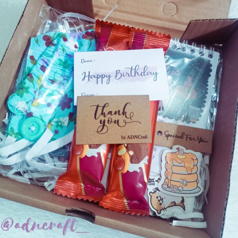 

Hampers Coklat Gift Box Murah