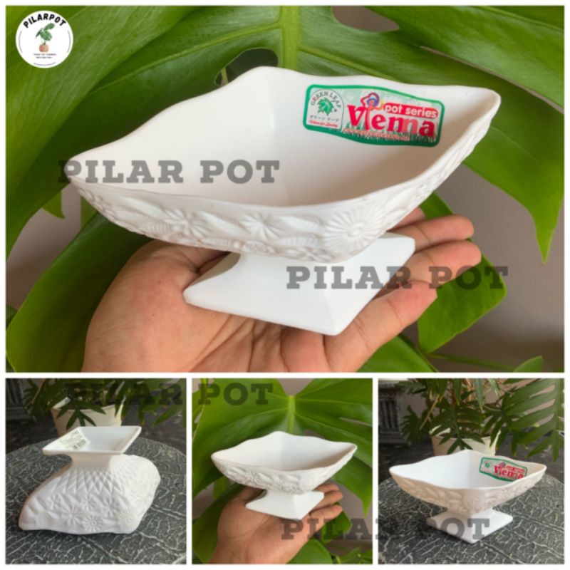 Pot bunga tanaman piala hias interior motif WAJIK  putih - GREEN LEAF 622