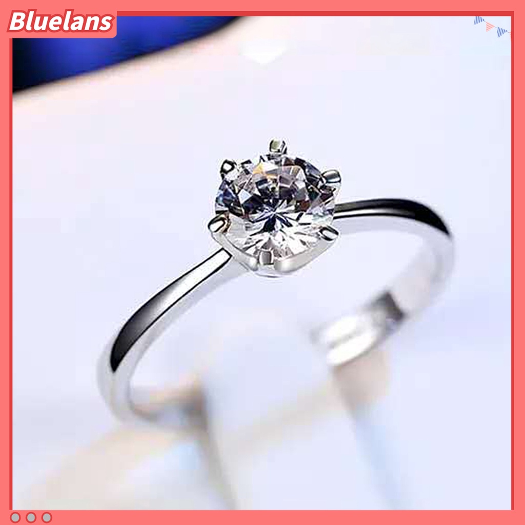 Cincin Pasangan Bahan Cubic Zircon Dapat Disesuaikan Gaya Klasik Untuk Valentine