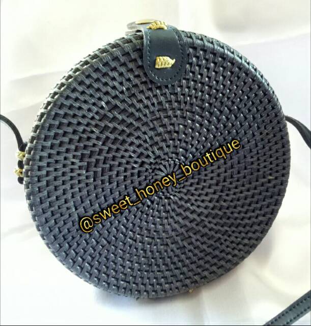 Sweet Honey ~ Grosir Tas Rotan Bali Bulat Polos Warna Hitam Bali Rattan Bag Black Colour [Bisa COD]