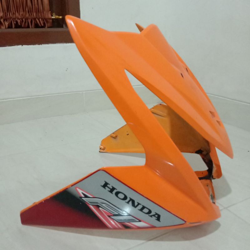 Body Depan Panel depan Honda Beat Fi Beat F1 2012-2014.  Second. Original. bekas copotan motor