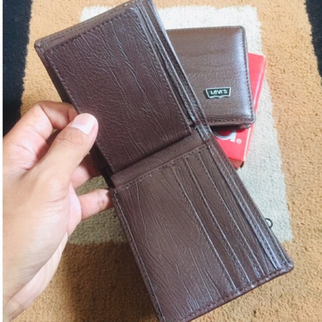 dompet keren berkualitas bahan kulit PU lokal mitif urat kayu logo gratis dus #dompet #dompetlipat #dompetpria #dompetcowok