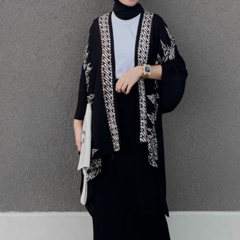 Outer Batik Kimono Cardigan Batik Wanita Modern Motif Etniq Outfit Kondangan Simpel