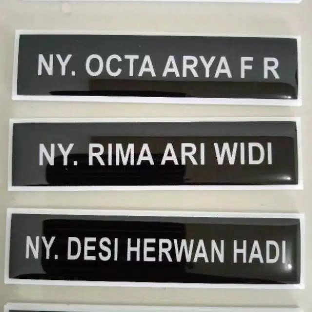 

Produk Nama Dada Name Tag Nama Dada Akrilik Bergaransi