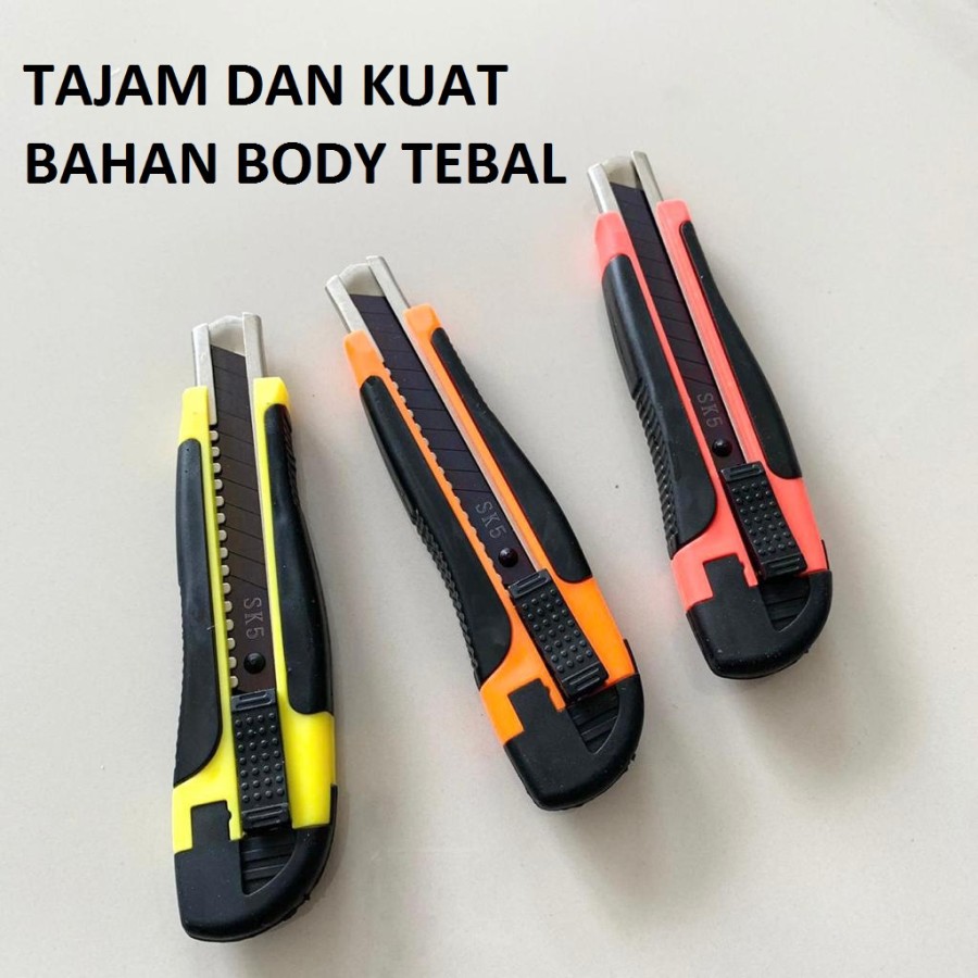 Cutter Cuter Blade Pisau Besi Pemotong Kertas Tajam Kuat Hitam Knife