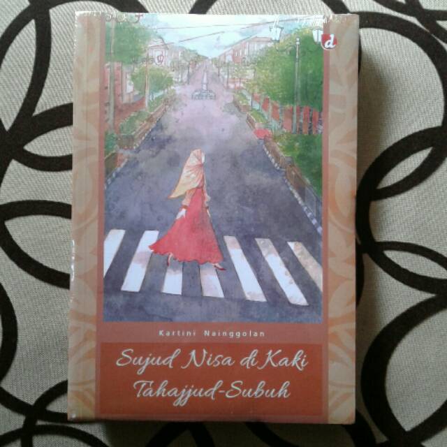 Sujud Nisa di kaki tahajjud subuh