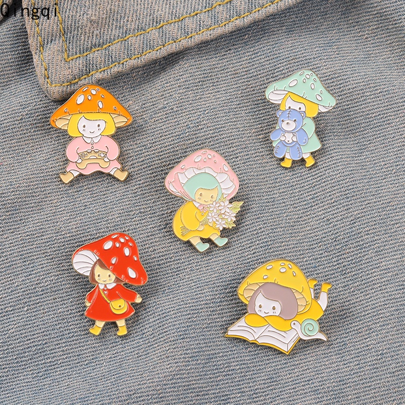 Bros Pin Enamel Bentuk Jamur Kartun Lucu Untuk Aksesoris Tas / Topi