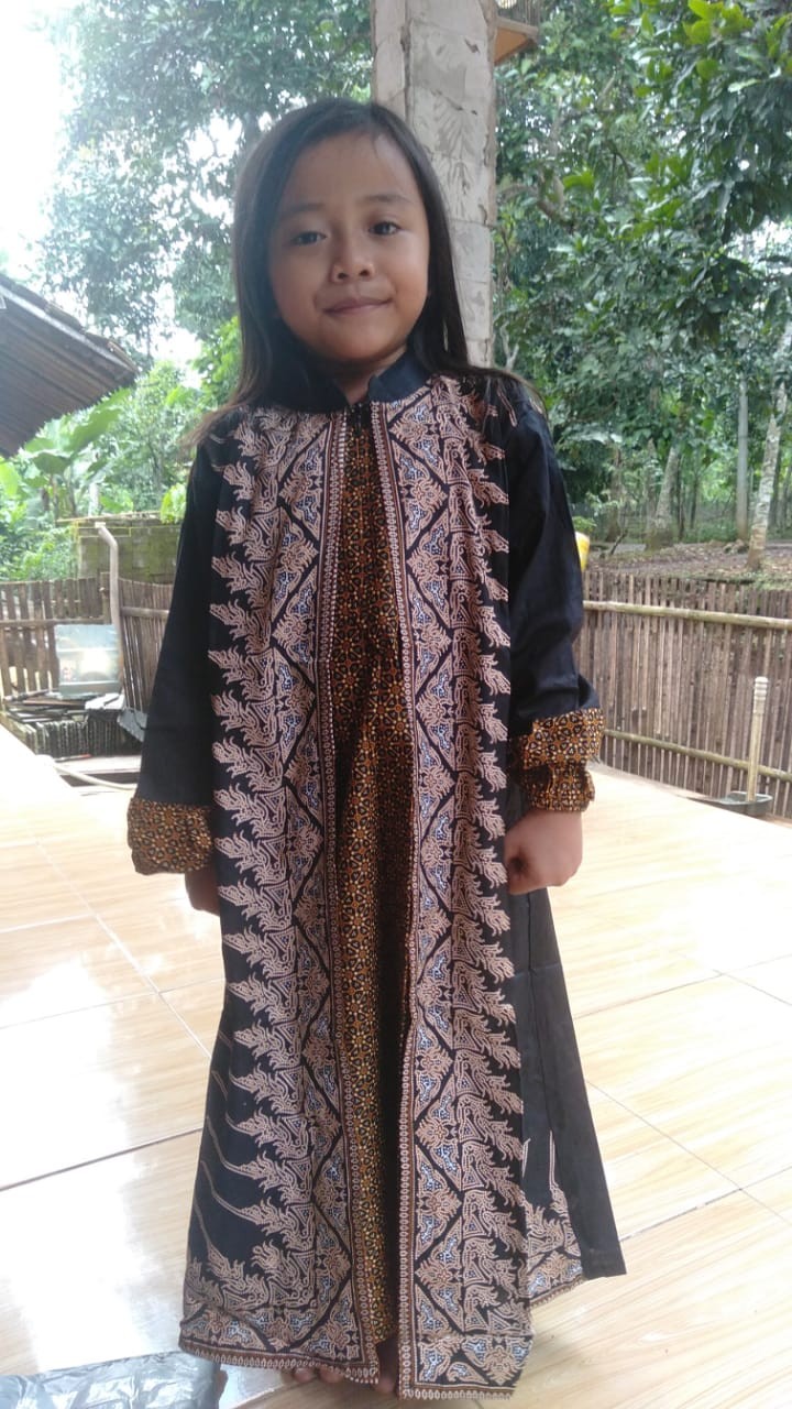 Ada Anak Batik Couple Keluarga Terbaru Model Gamis Katun Soga Batik