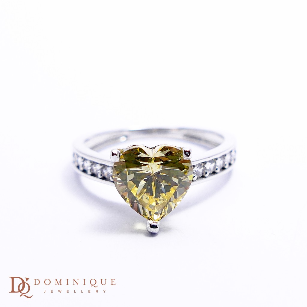 

Dominique Jewellery-Cincin Colour Stone 75% SNI DQC 2523