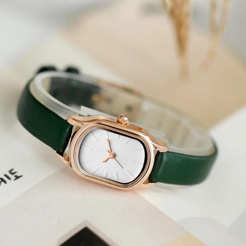 PA Jam Tangan Quartz Strap Rubber PU Analog Casual Gaya Retro Wanita Persegi Watch Korean Fashion Balok RM048