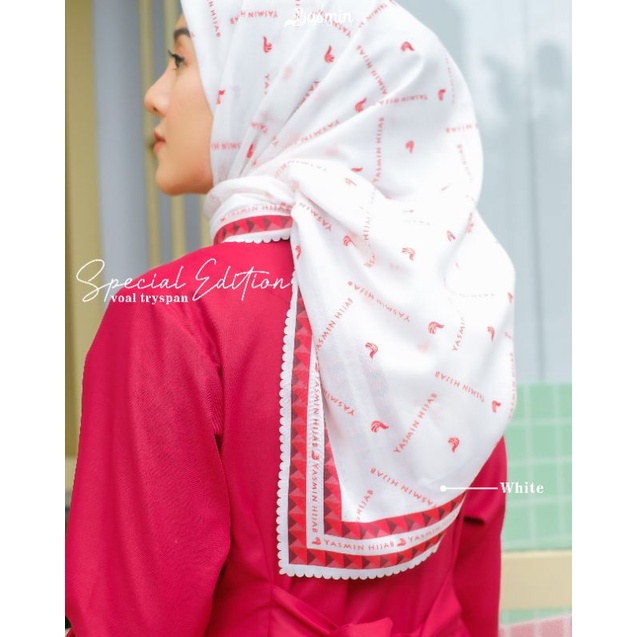 Jilbab Segi Empat YS 142 by Yasmin spesial edition