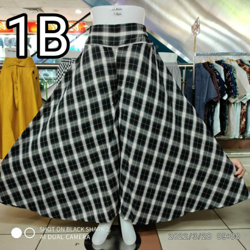 KULOT LEBAR PAYUNG FLANNEL