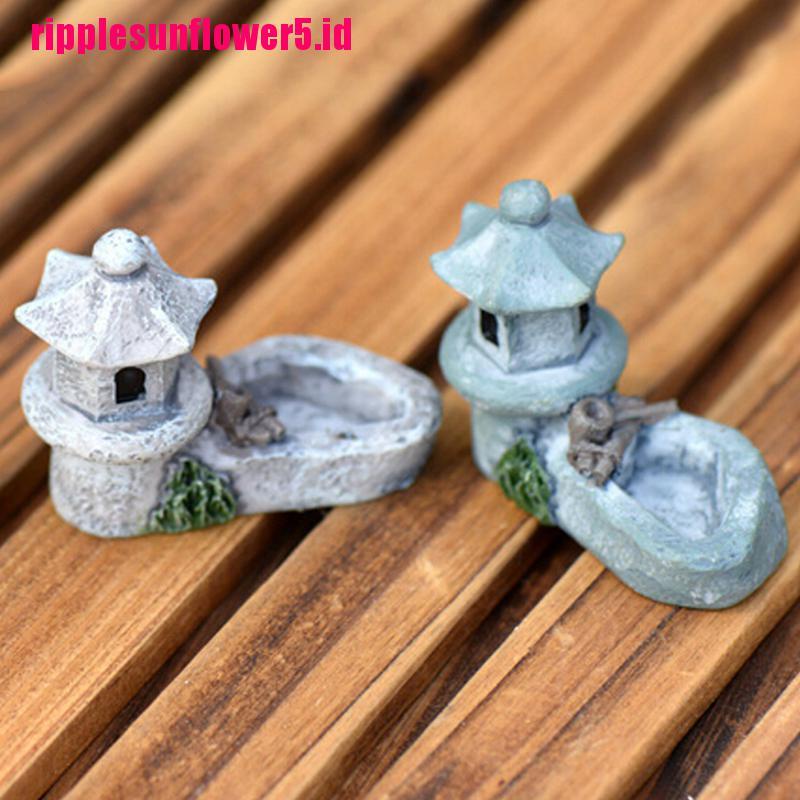 Miniatur Kolam Menara Bahan Resin Gaya Retro Untuk Taman