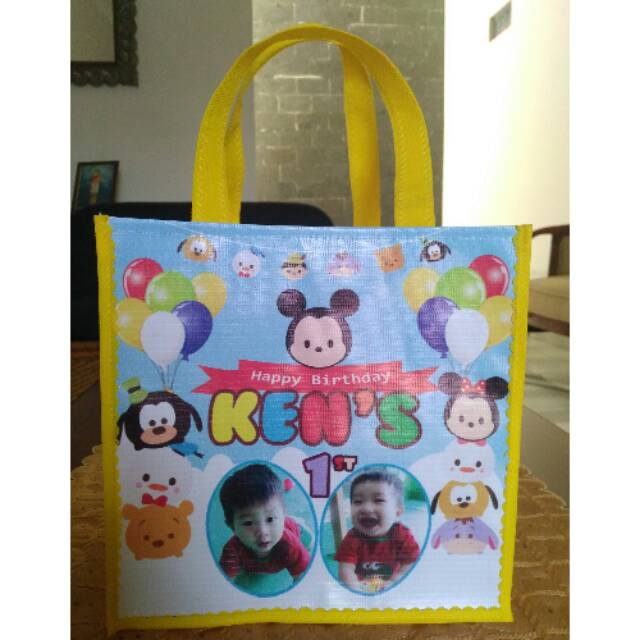 

Tas ultah tsum tsum