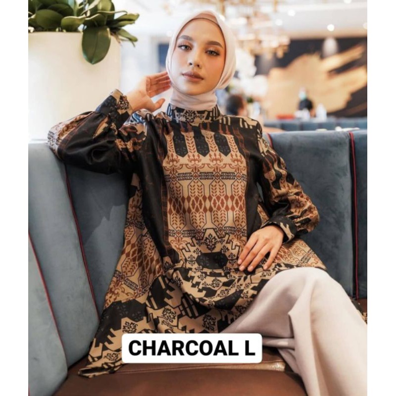 Pila Blouse Wearing Klamby