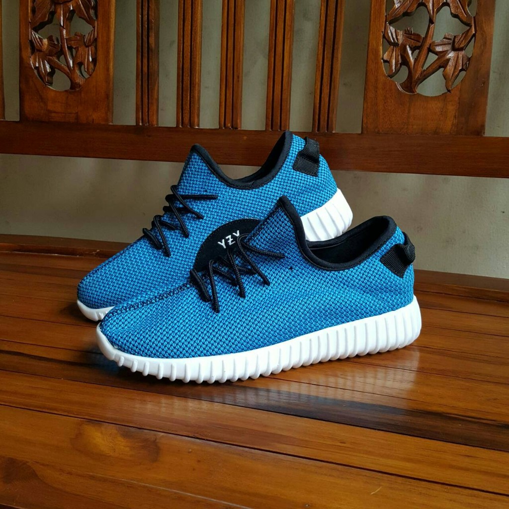 Adidas yezzy import