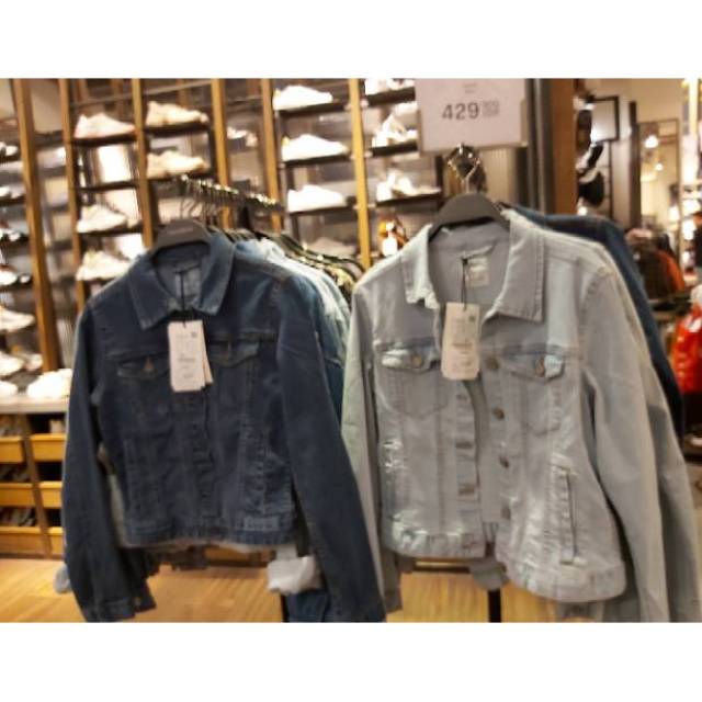 jaket levis pull and bear