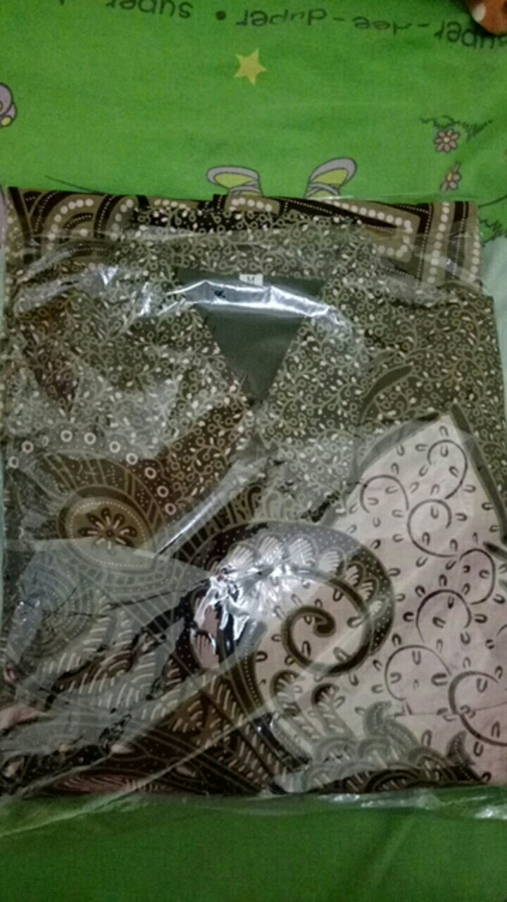 Kemeja Batik Pria Full Furing Lengan Panjang Katun Halus Sragenan Motif Mama Muda Pink