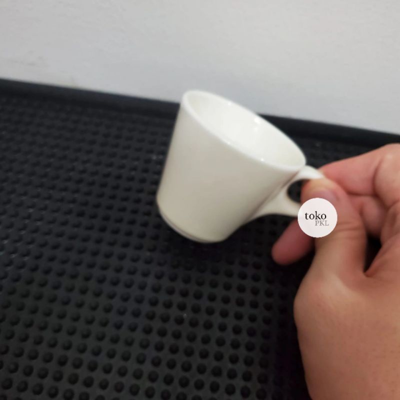 sloki keramik putih kecil dengan gagang 5,5 cm