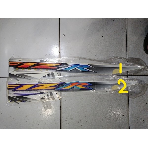 SALE -  Striping lis&amp;Stiker Body&amp;Stiker Motor Fizr Force1 2004 2005