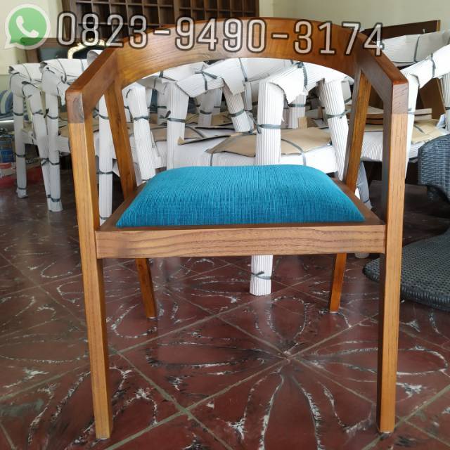 Kursi cafe / kursi bar / Kursi kayu sofa cafe cantik murah terbaru Kursi jati jepara