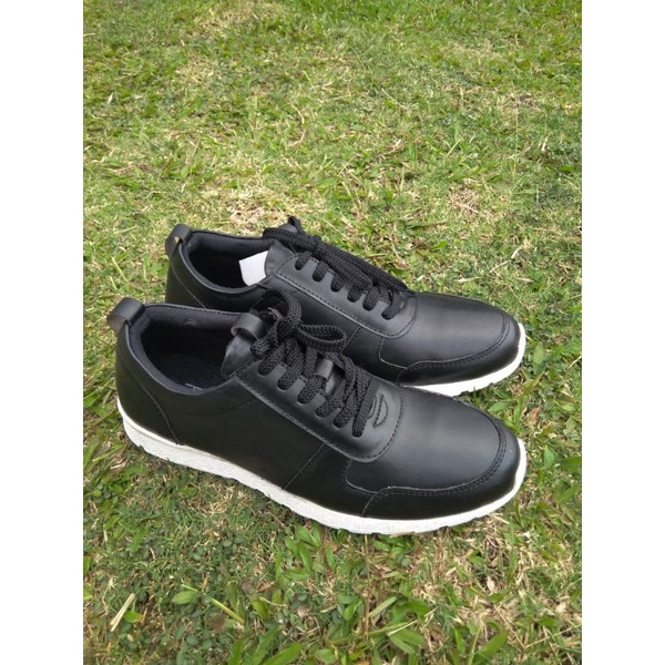 sepatu sneaker pria kulit sapi berkualitas ND_black