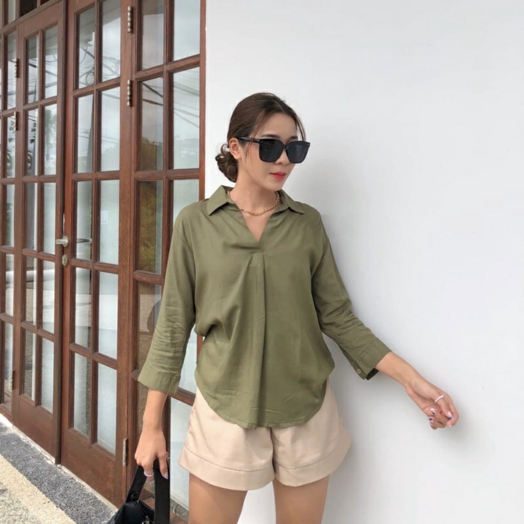 GFS SARRA VNECK RAYON DIAMOND SHIRT