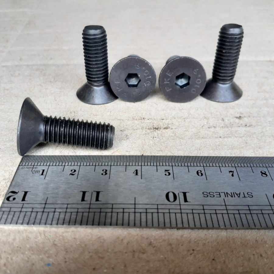 BAUT L VERSENG M10X30 BAJA / BAUT L VERSENG M10 X 30 COUNTERSUNK 10.9 / BUAT L BAJA VERSENG 10X30