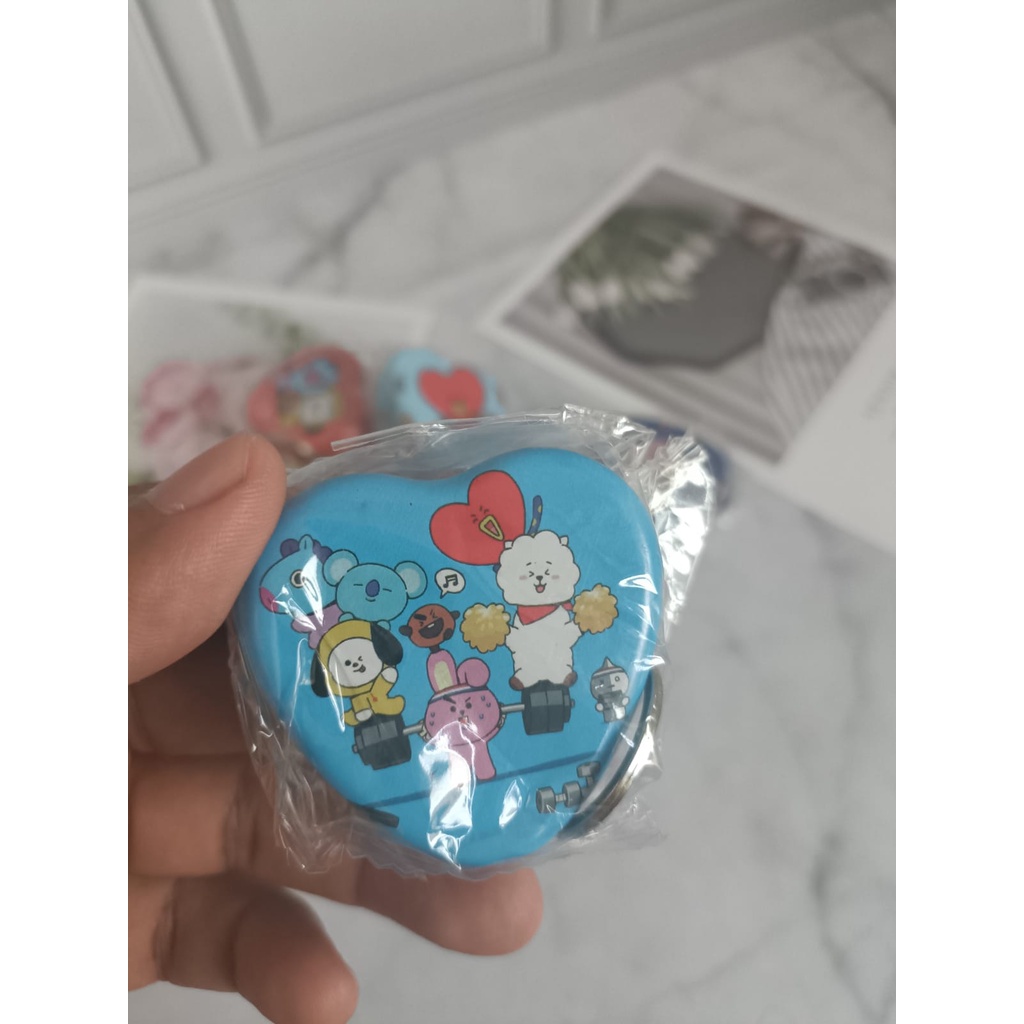 Gantungan Kunci BT21 BTS Motif Love