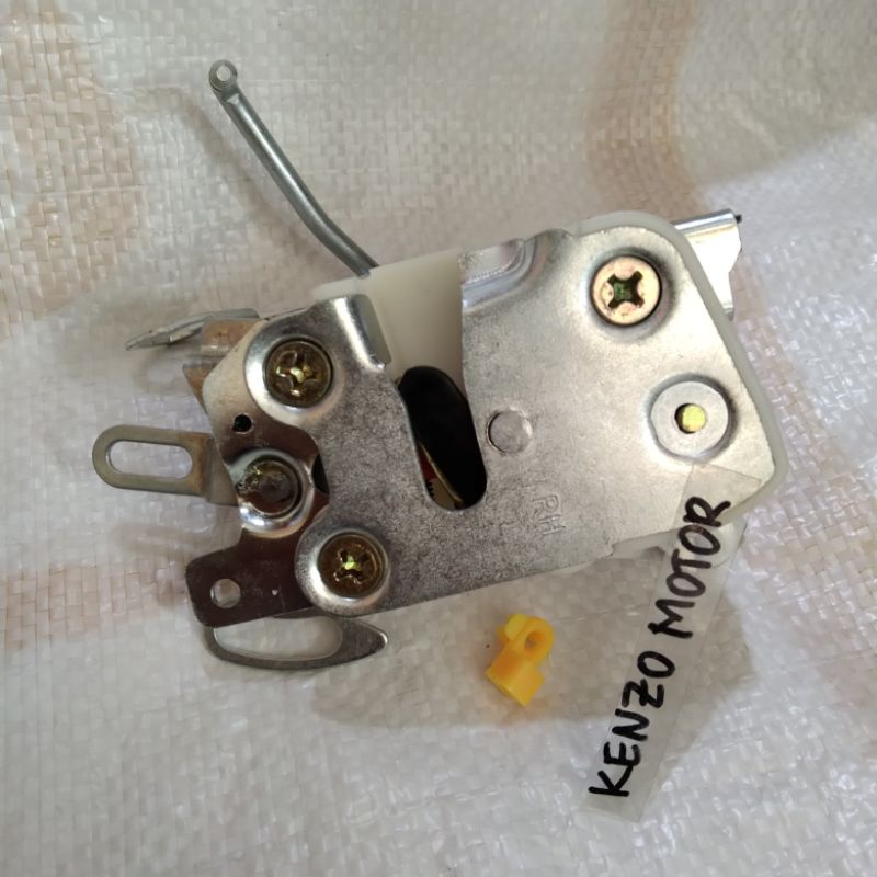 DOOR LOCK KUNCI KANCINGAN PINTU PANTHER KOTAK DEPAN KANAN ATAU KIRI