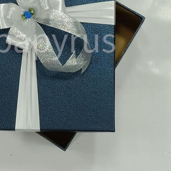 

✥ PAPYRUS 20x25 Tinggi 5cm Kotak Kado Gift Box Hadiah KOTA KADO ✾