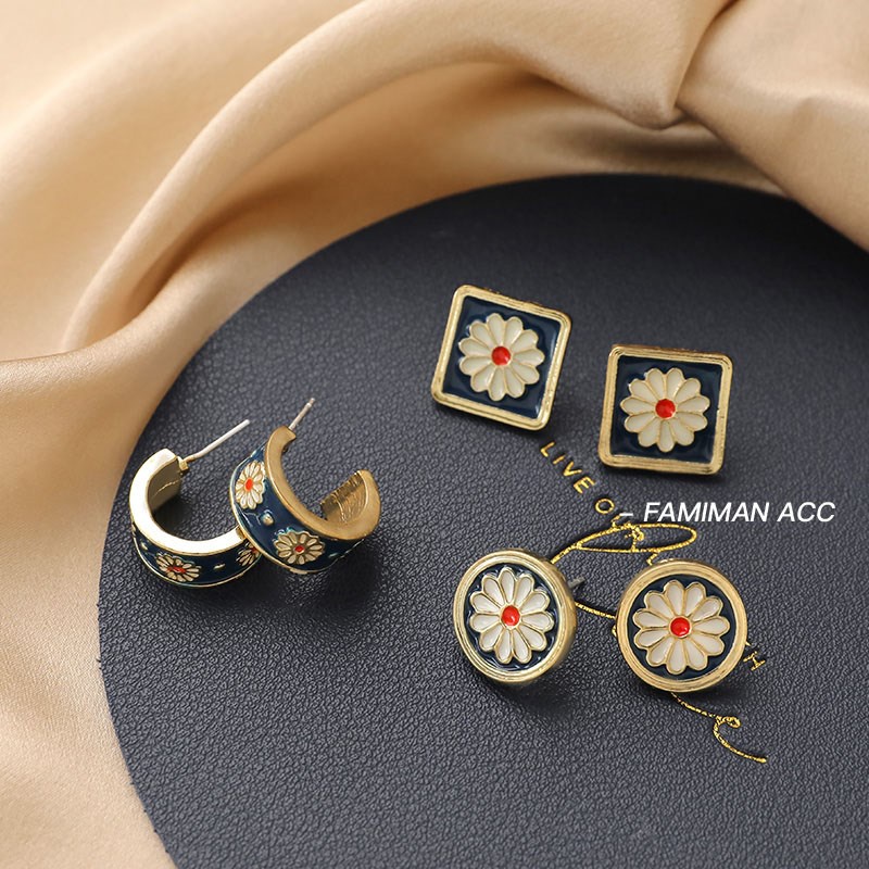 Anting Stud Desain Daisy Gaya Vintage Elegan Untuk Aksesoris Wanita