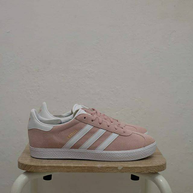 Adidas Gazelle Vintage Peach