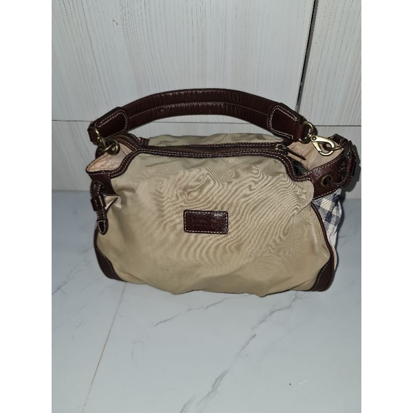 Tas preloved tenteng Burberry blue label