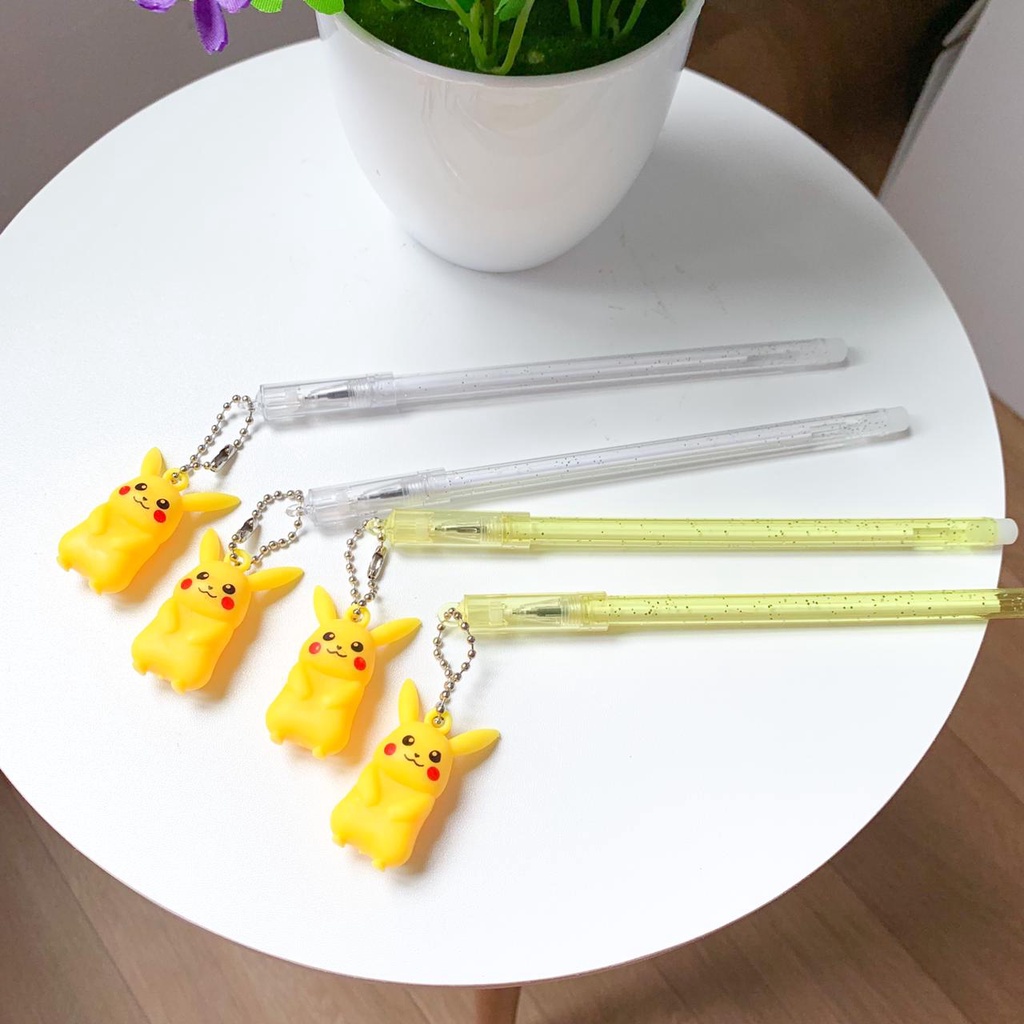 

PULPEN GANTUNGAN PIKACHU FULL BODY PENA PEN GEL TINTA UNIK BERKUALITAS