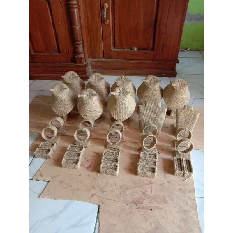 manekin Perhiasan, maneking leher, manekin goni, manekin kalung