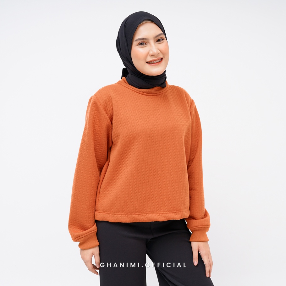 Ghanimi - Greta Sweater / Crewneck Polos / Sweater Polos / Sweater Knit / Sweater Crop Top / Crop Top Polos / Baju hangat / Baju Casual / Sweater casual