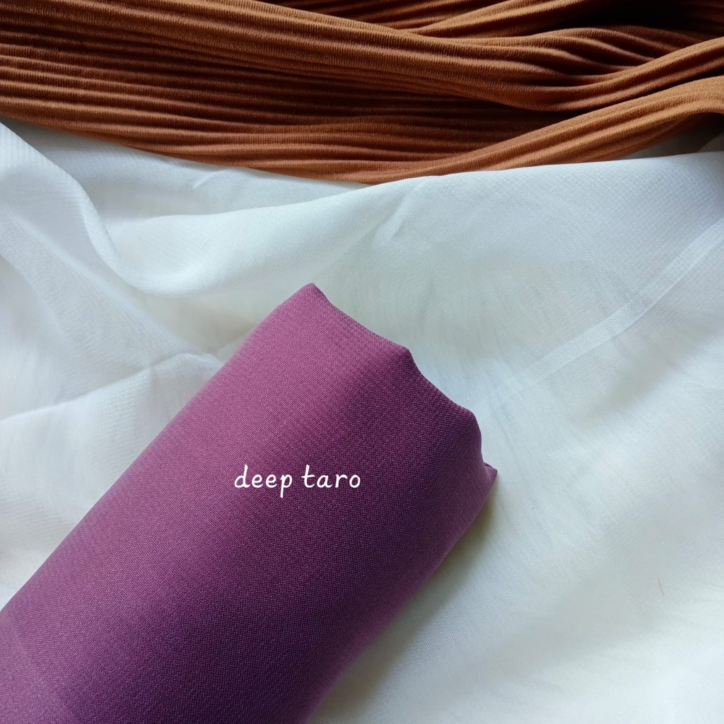 BELLA SQUARE JAHIT TEPI //HIJAB// JILBAB KHIMAR KERUDUNG BERGO SEGIEMPAT-DEEP TARO