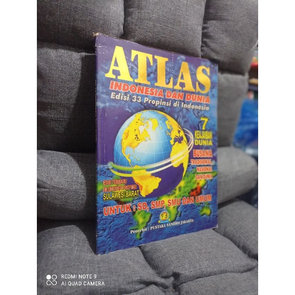 buku Atlas Indonesia Dunia 33 Provinsi