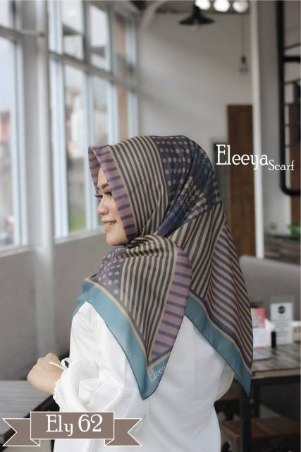 HIJAB SEGIMEPAT MOTIF ELY 62 II Eleeya Scarf