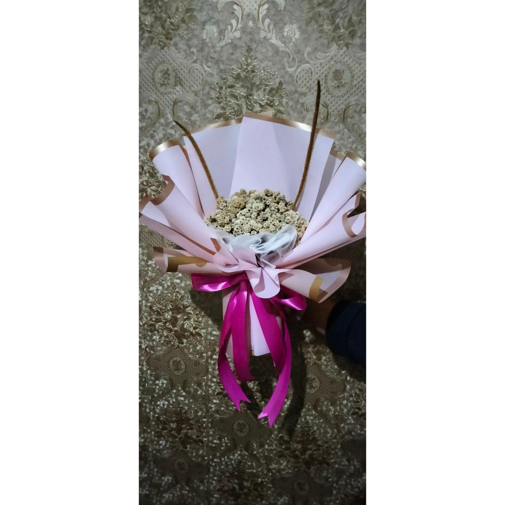 

kado buket untuk cowok / kado buket pernikahan / kado buket jajan / kado buket bunga / buket kado anniversary / kado buket bunga flanel