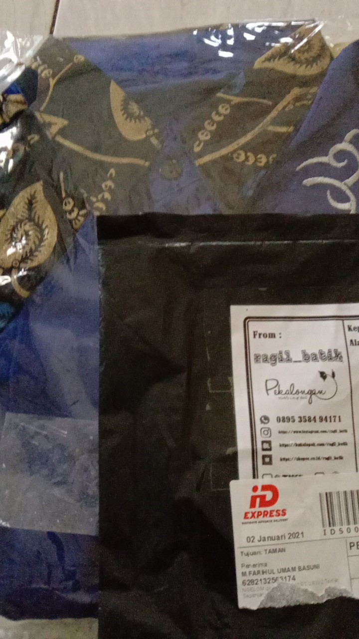 Hem Lengan Pendek Bordir Kombinasi Batik Motif Daun Sirih