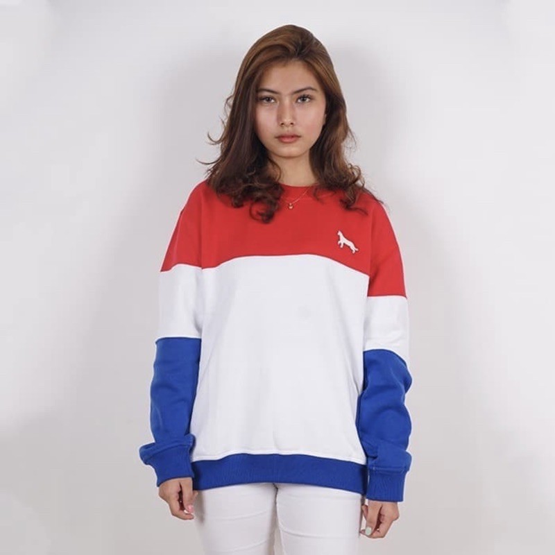Crewneck Tricolor Sweater by serval.co