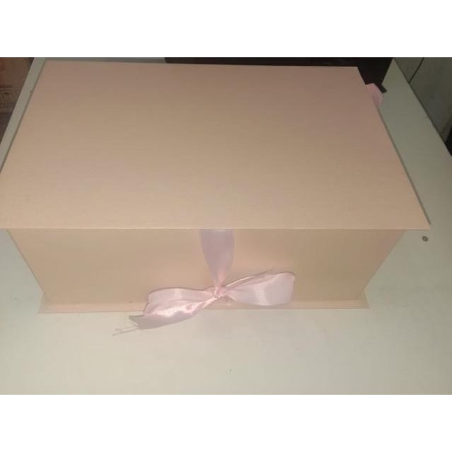 

Book Box - Kotak bunga - Bloom Box - Hard Box Premium - 1490 - Merah Muda