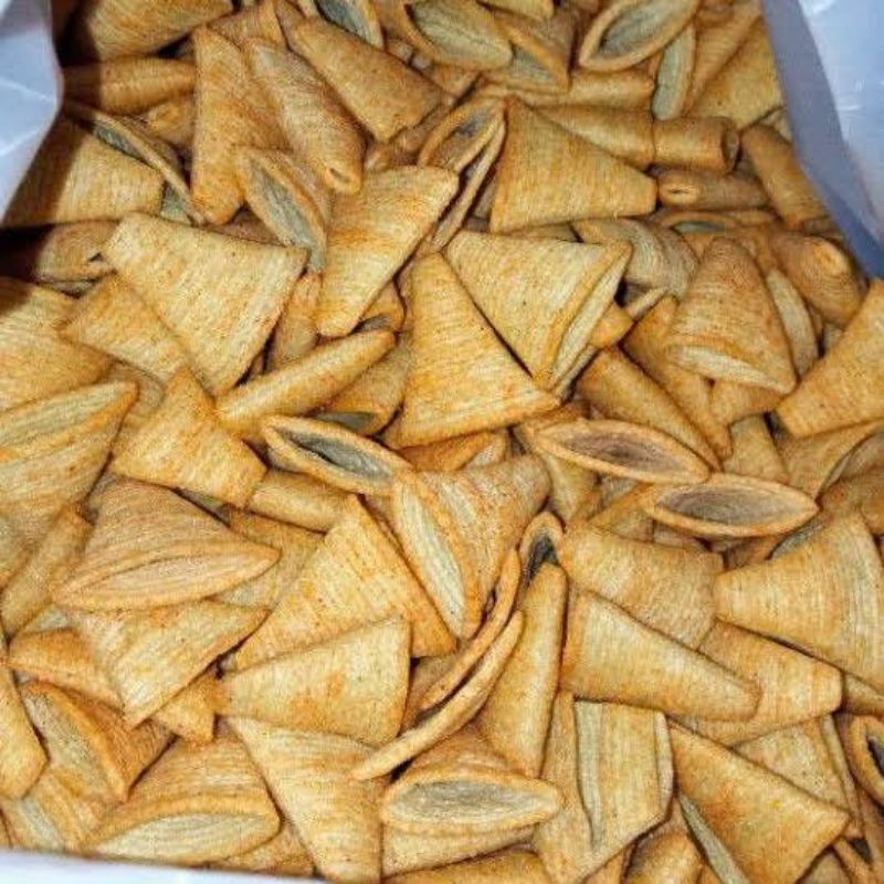 MONE SNACK snack terompet kiloan murah renyah kriuk kerupuk rasa keju dan balado oleh oleh khas band