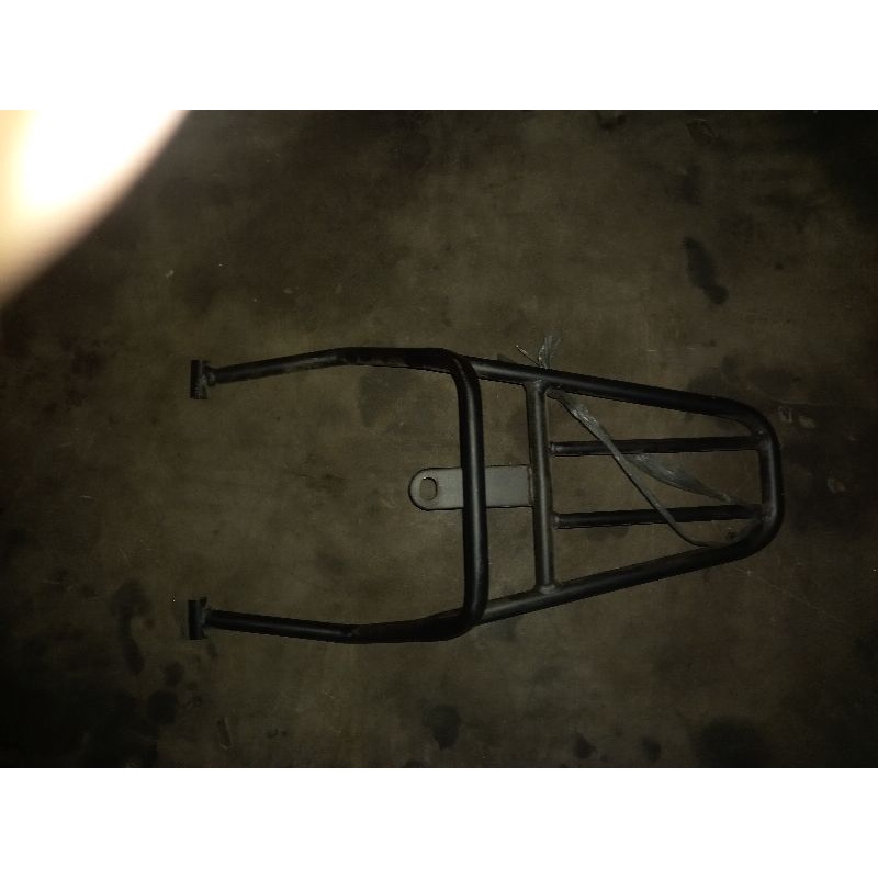 behel atau besi spakbor belakang viar cross x  200gt